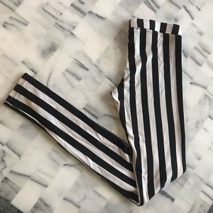 Brandy Melville Leggings B&W Horizontally Striped